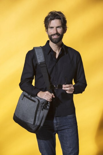 040221027950imss18laptopbagclarkshirt