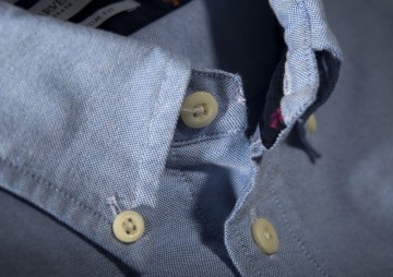 Indigo Bow 30 men detail 1