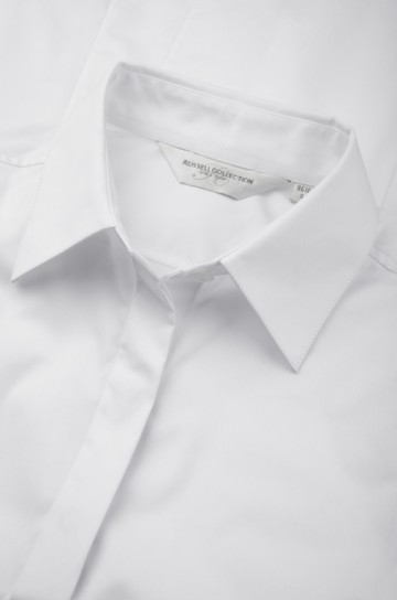 Russell Ultimate Stretch Shirt