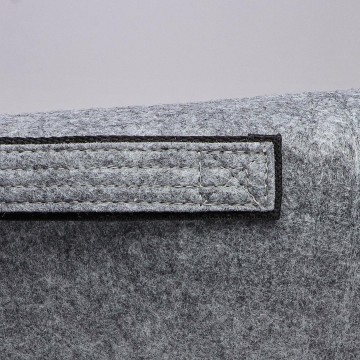 M144186 MBW Schoudertas van vilt