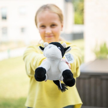 M160082 MBW MiniFeet® Zoo Animal Cow Clara